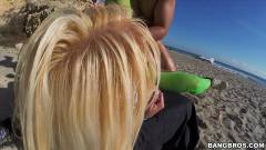 Blondie Fesser - Bubble-butt Beach | Picture (868)
