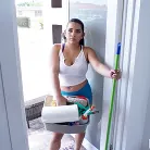 Julz Gotti in 'Juicy Thick Latina Cleaned My House and Cock'