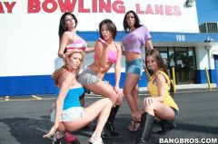 Rachel Starr - Dirty sex at the bowling alley | Picture (9)