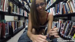 Shortie Breeze - Smart chicks suck dick in the Library! | Picture (4)