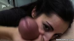 Sofia Rivera - Latina Milf gives great bj's | Picture (224)