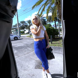 Big Booty Stripper Takes The Ride