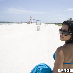 At The Beach With Anna's Sexy Ass