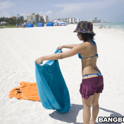 At The Beach With Anna's Sexy Ass