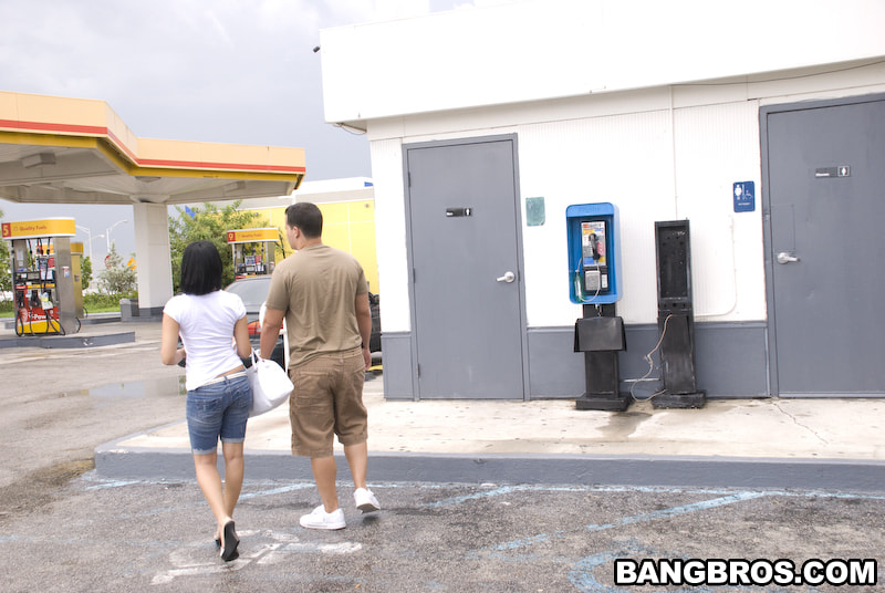 Gas Station Sucking!