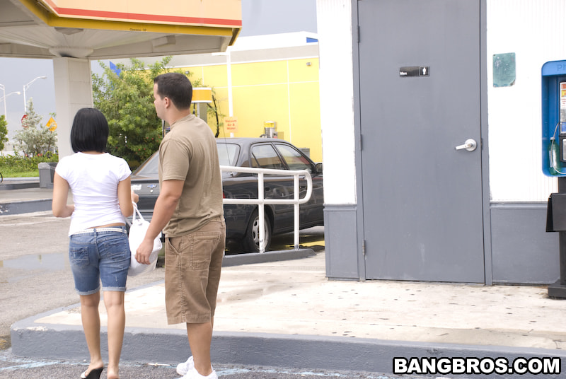 Gas Station Sucking!
