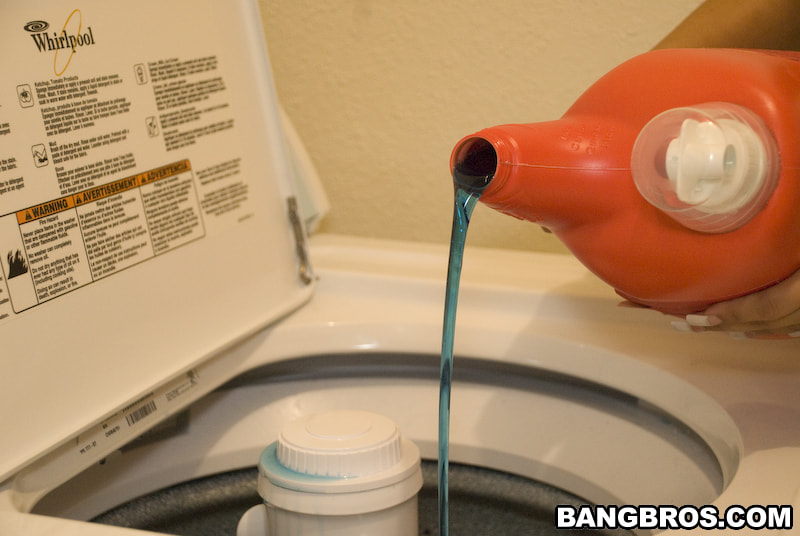 Sex In The Laundry Room