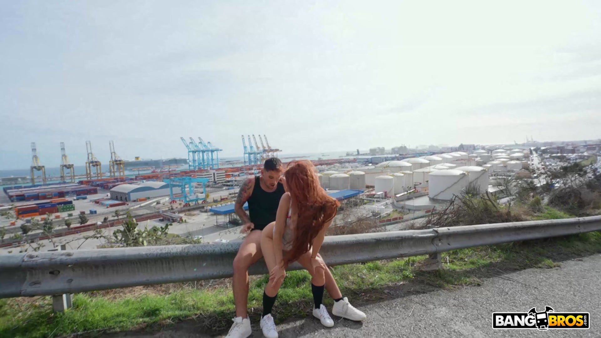 Atlanta Moreno Contorts Into Every Position In Public