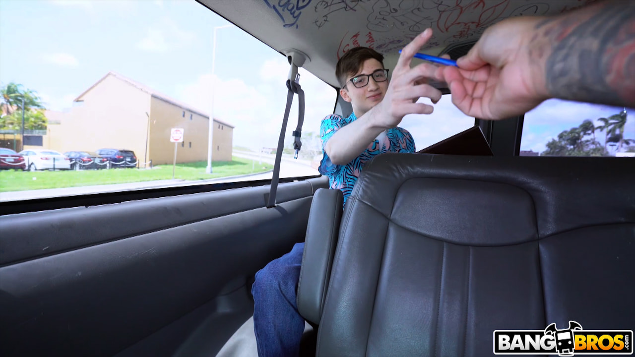 Reverse Bus With A Big Booty Blonde