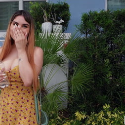Bonnie's Cleavage