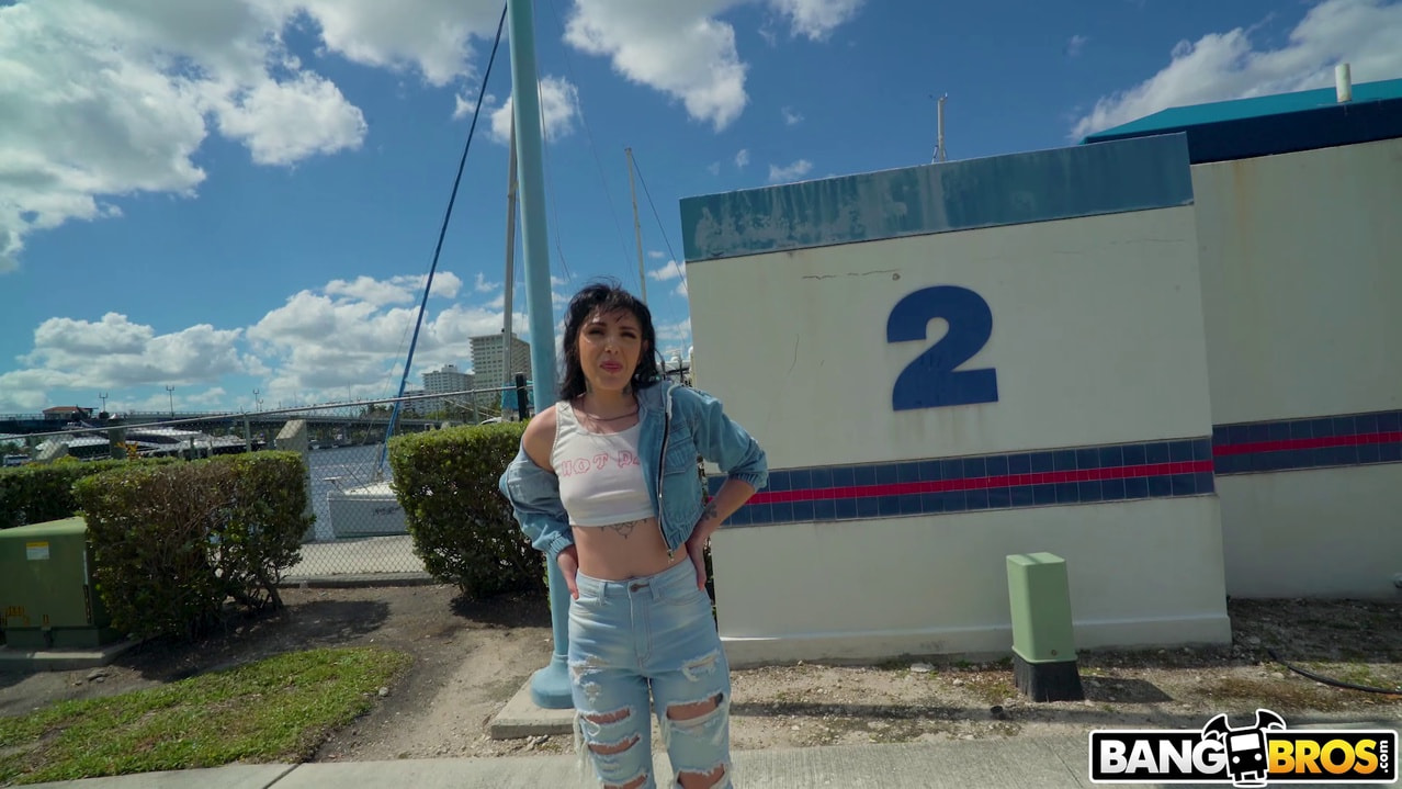 Fake Money for Real Anal