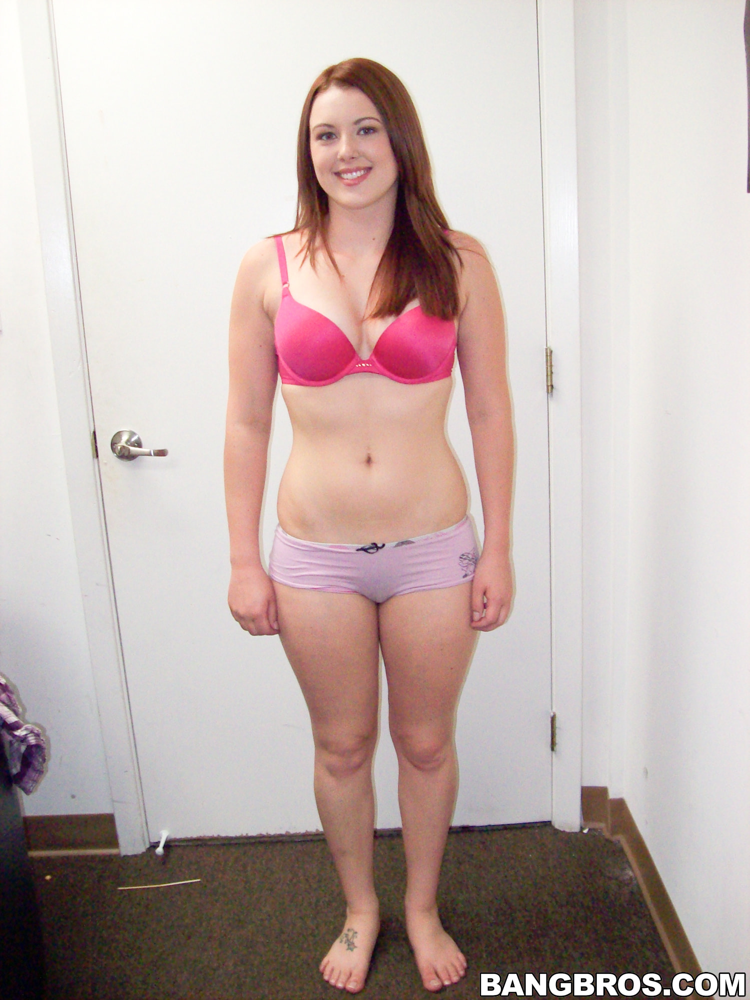 Redhead Hottie