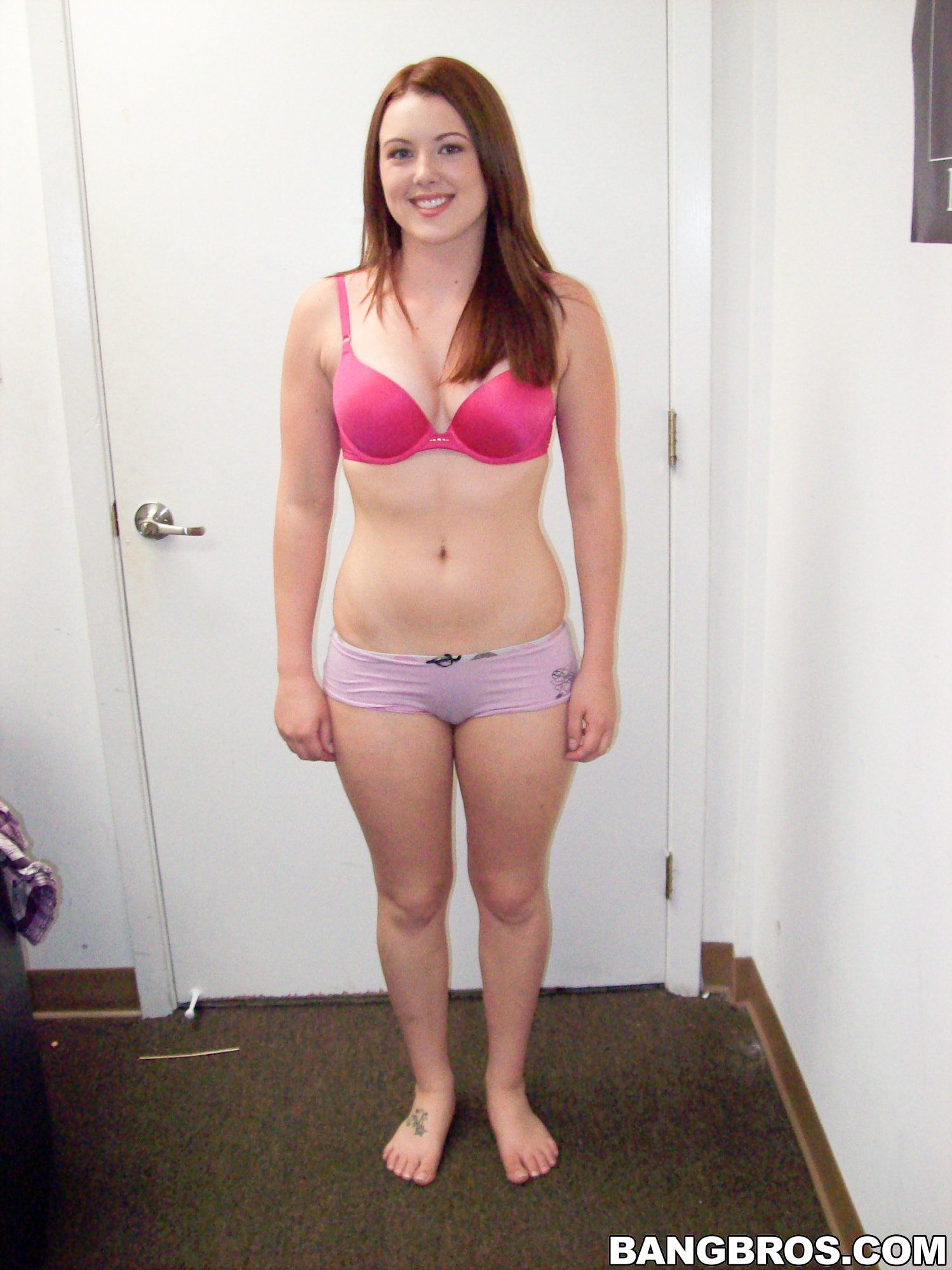 Redhead Hottie