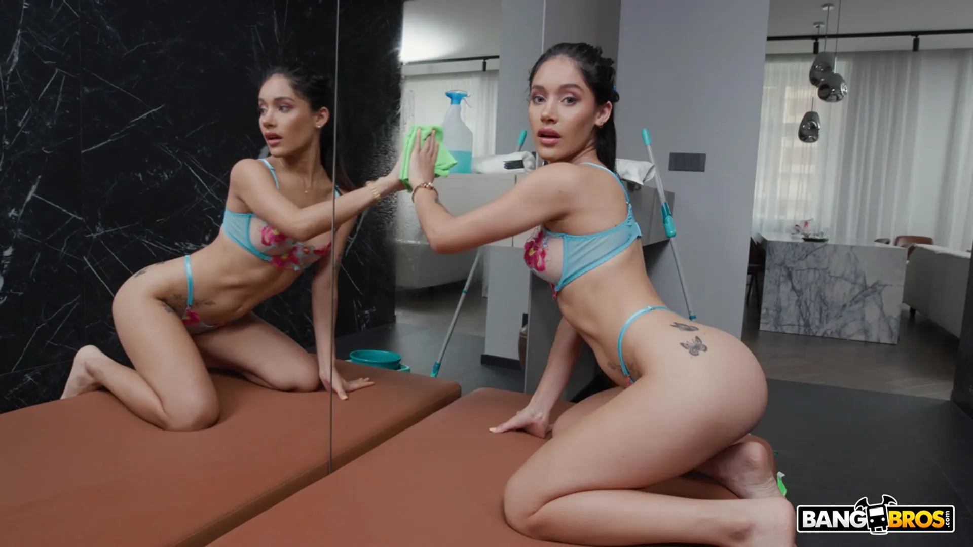 Carolina Guerrero - I Made My Maid Cum | Picture (518)