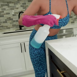 Maid Gets Fucked For Cash!