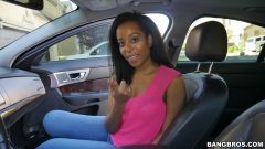 Deana Dulce - Horny Student Gets Fucked In Car Outside University | Picture (21)