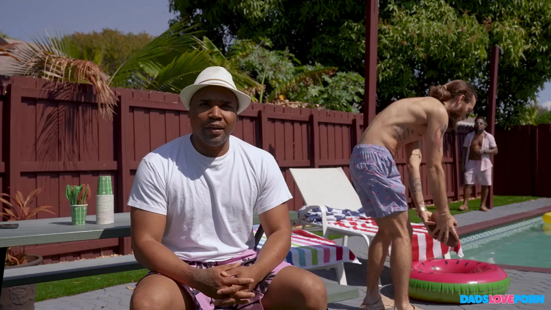 Elana Bunnz - Elana Bunnz irrumpe en la fiesta | Picture (144)