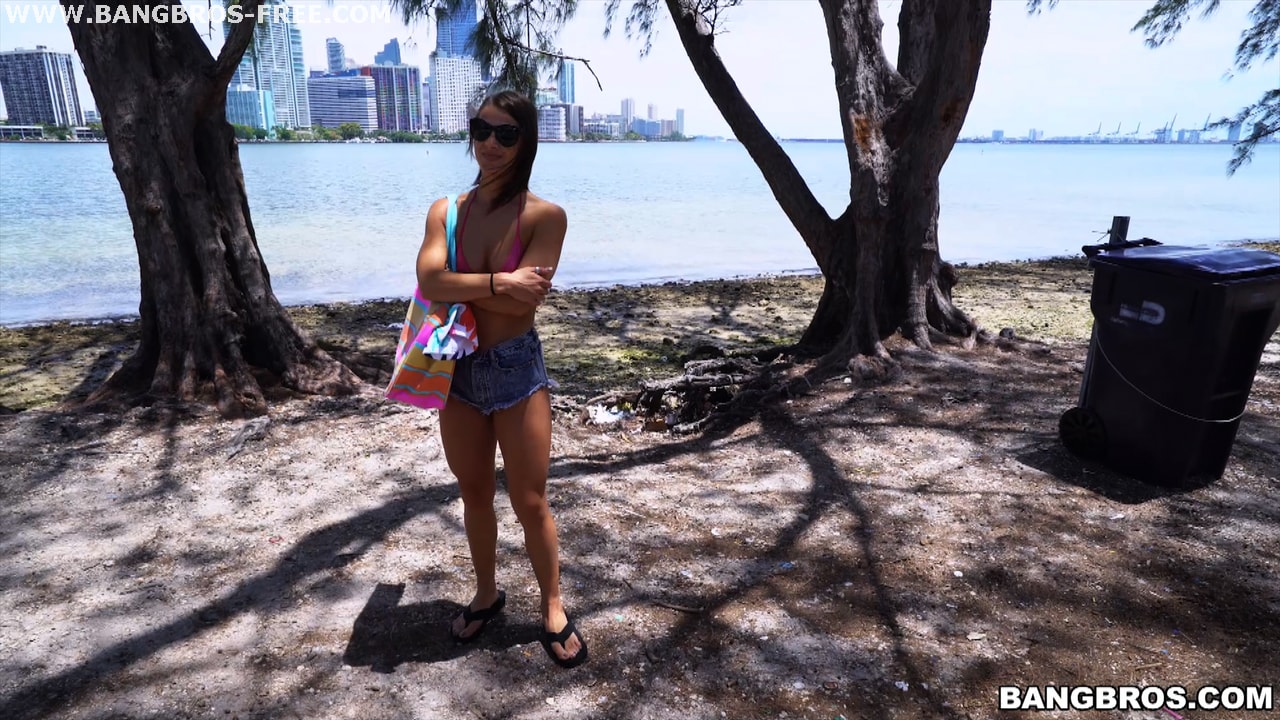 Evelin Stone - Naughty Fun In Miami | Picture (48)