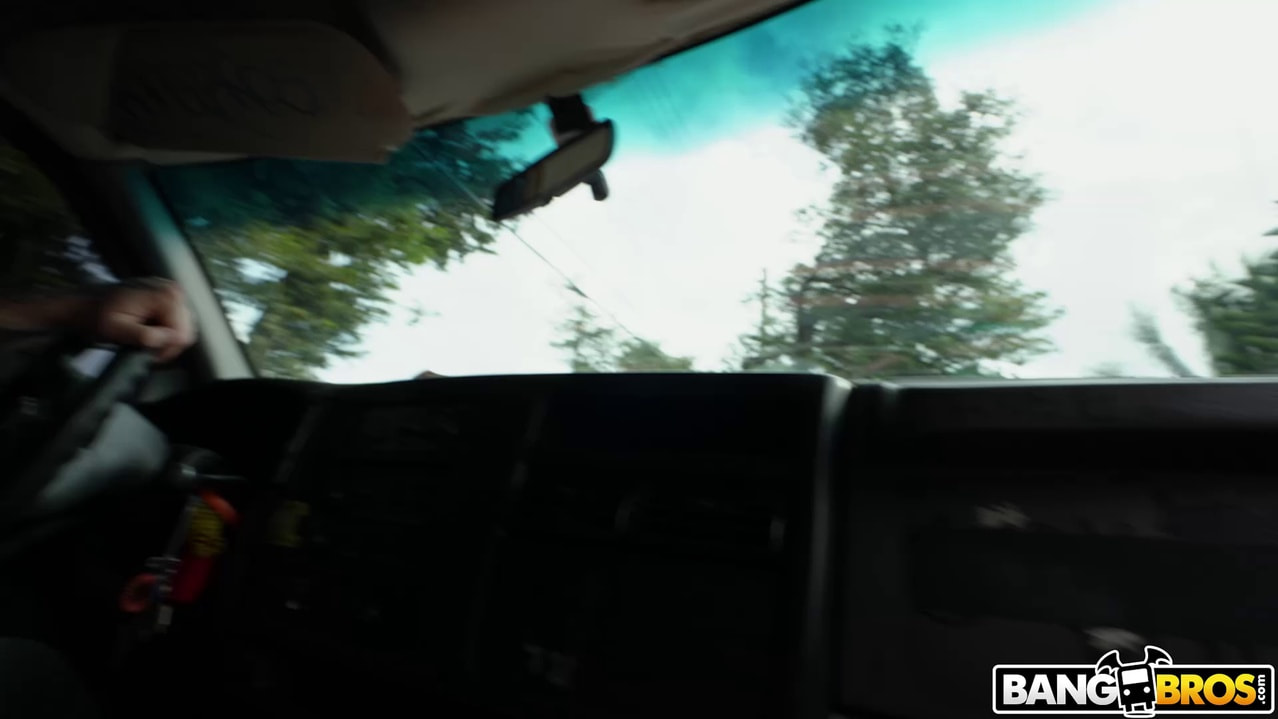 Evie's Anal Ride