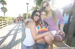 Izy Bella Blue - Lesbian Beach Day | Picture (45)