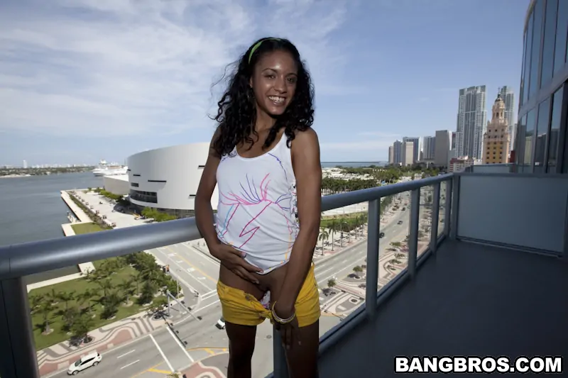 Jasmine Rios - Flash The Homeless | Picture (9)