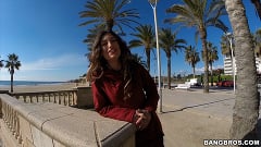 Julia Roca - Fucking at the beach! | Picture (1)