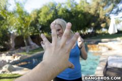 Katie Kox - Non-Stop Squirting Action | Picture (12)