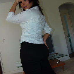 Anal queen gets some deep dicking