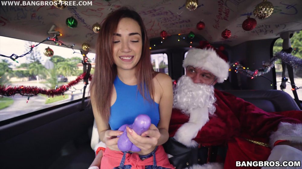 Kiley Jay - Giving Back To Santa | Picture (495)