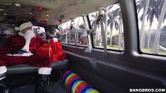 Kiley Jay - Giving Back To Santa | Picture (99)