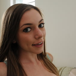 Amateur Lesbian Home-Video Submission!