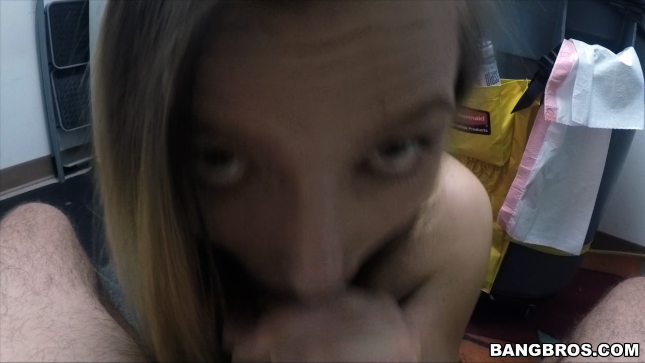 Layna's Lunch Time Suck Off