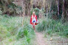 Lexi Lowe - Big tit creampie outsides in the woods | Picture (1)