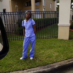 Lexxi Deep gets back into the business
