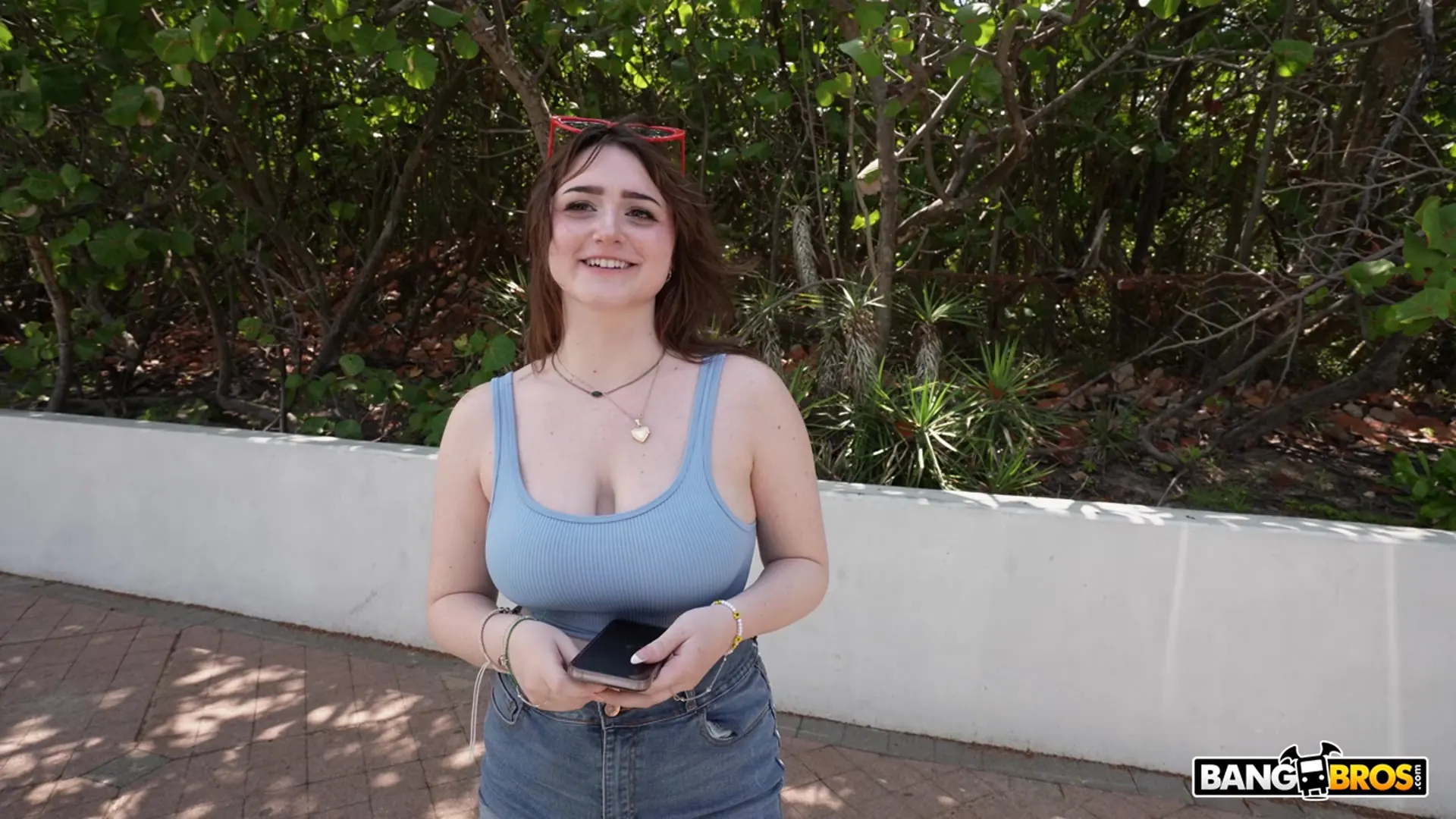 Lilibet Saunders - It's Too Big!!! | Picture (272)