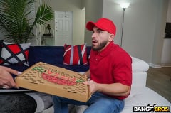 Macy Meadows - Pizza Guy Caught in 4K | Picture (260)