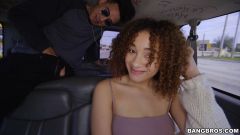 Mariah Banks - Eighteen Year Old Banks On The Bus | Picture (330)