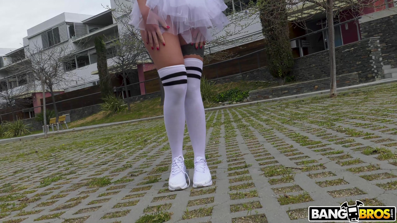 Anal In Public Makes Her Squirt