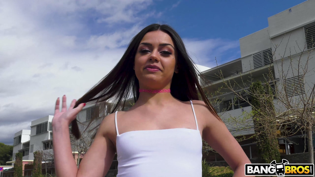Anal In Public Makes Her Squirt
