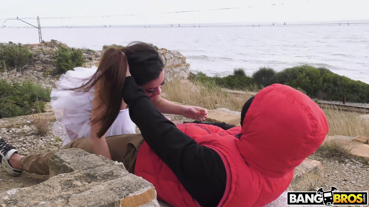 Anal In Public Makes Her Squirt