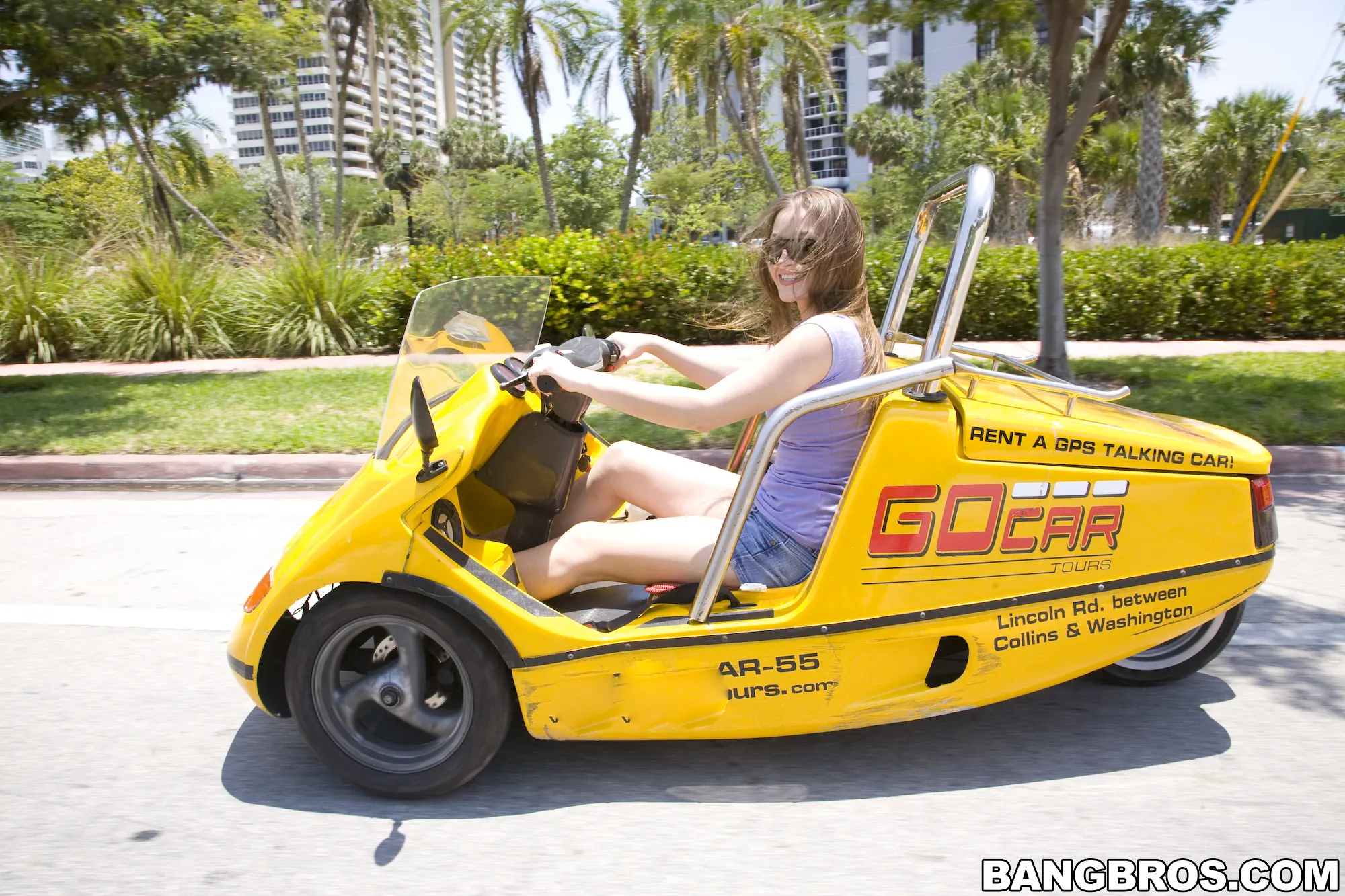 Mercedes Lynn - Caza en South Beach | Picture (18)