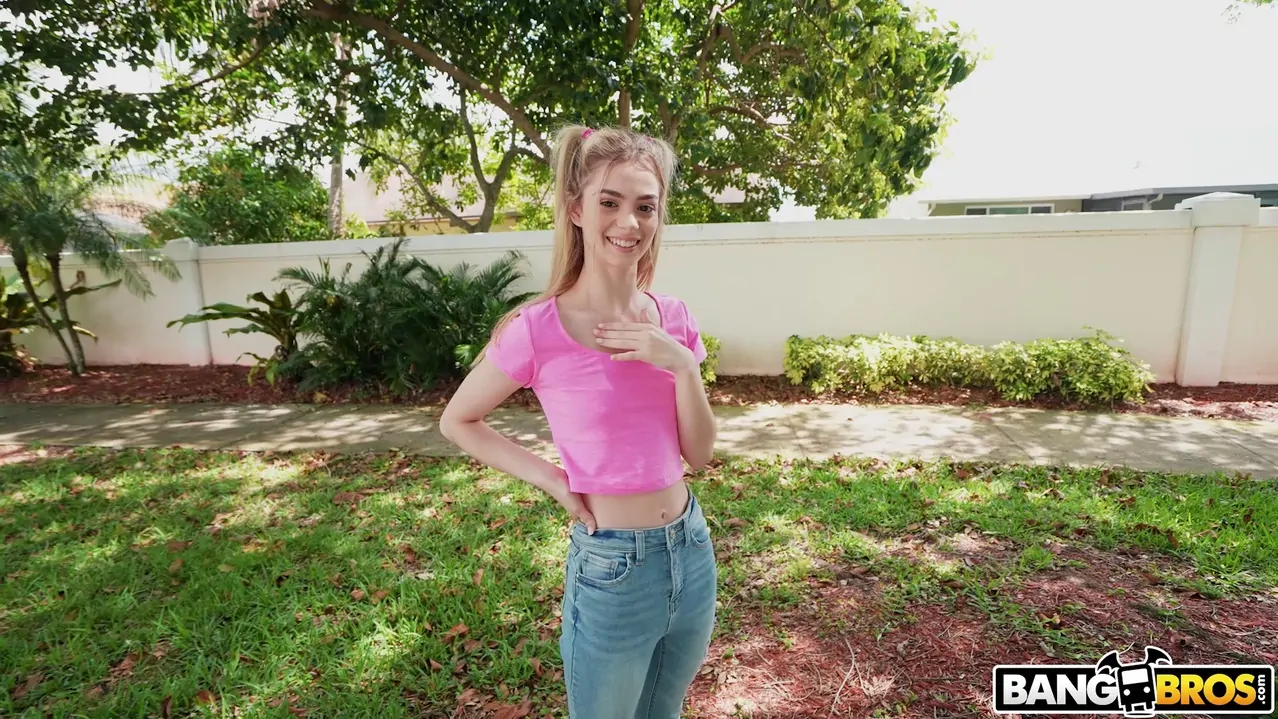 Molly Little - Señorita pequeña aventura de una noche | Picture (900)