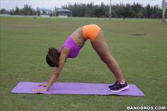 Nicole Bexley - Yoga Partners! | Picture (12)