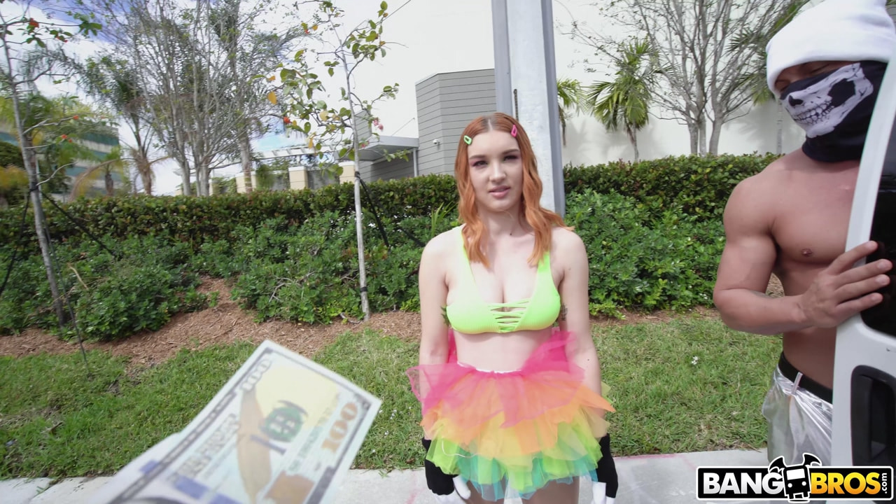 Raver Opal Gets On The Bus To Fuck