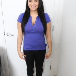 Apprehensive Latina