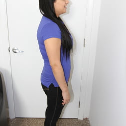 Apprehensive Latina