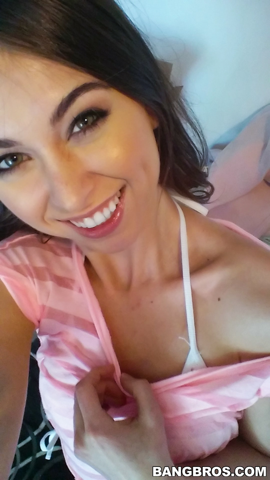 Petite Riley Reid loves big black dick