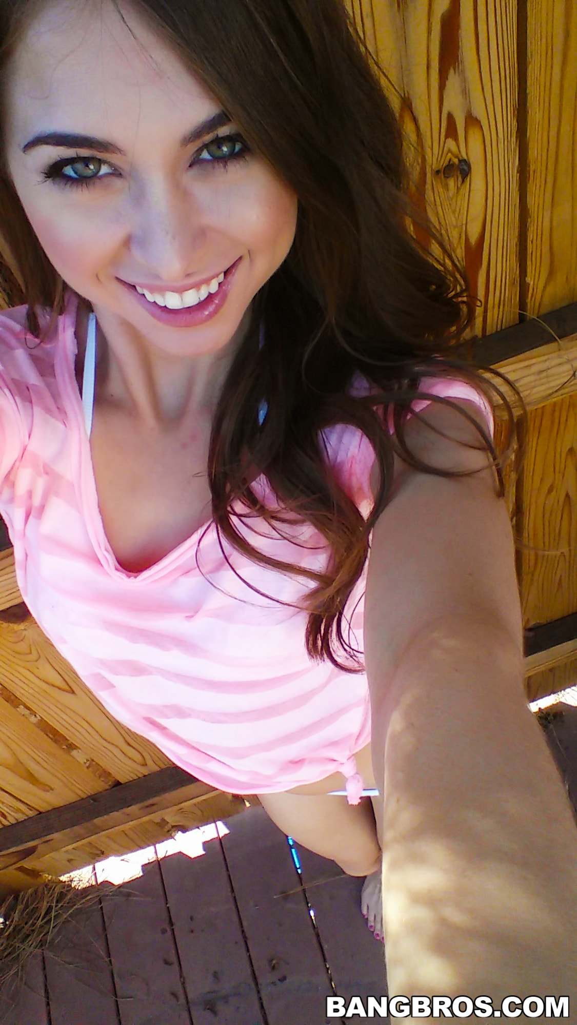 Petite Riley Reid loves big black dick