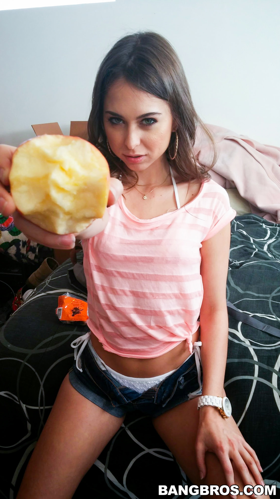 Petite Riley Reid loves big black dick