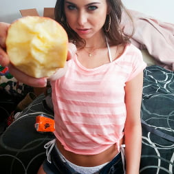 Petite Riley Reid loves big black dick